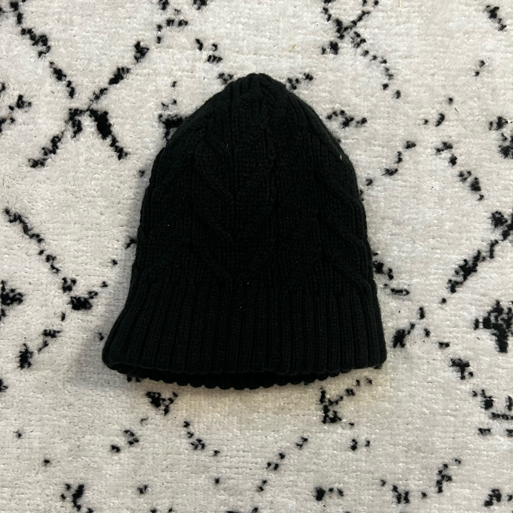Women’s under armor black beanie